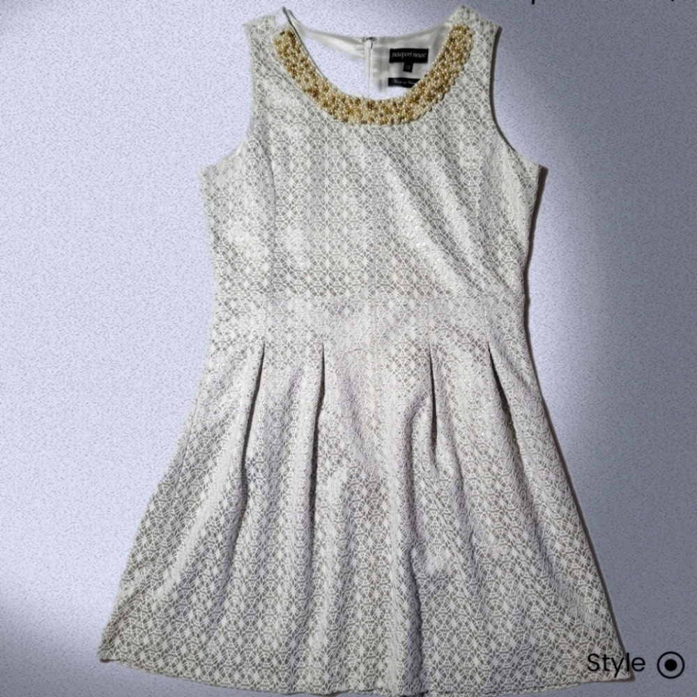 Newport News silver/white dress sizes 12